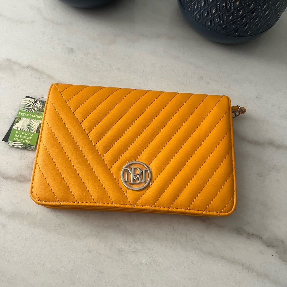 Badgley Mischka Quilted Mustard Yellow Crossbody Wallet